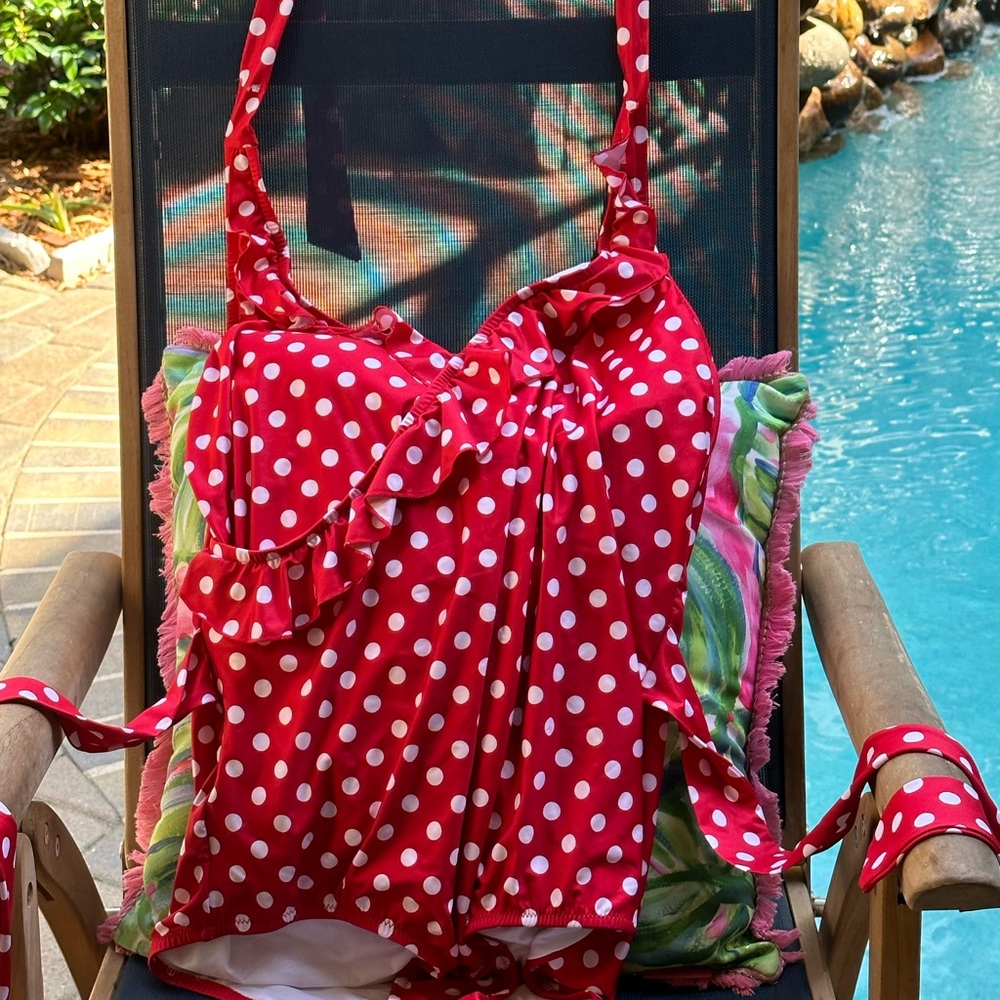 Red and White Polka Dotted One Piece Swimsuit 1X NWOT - Picture 3 of 6